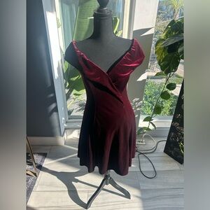 Xscape Red velvet off the shoulder Vintage style dress- Holiday dress size 8